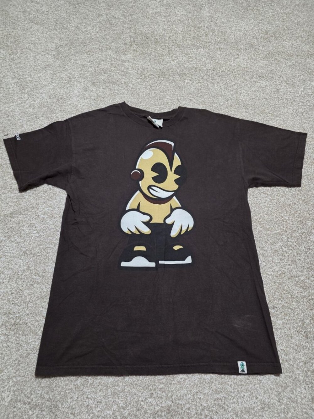 Kidrobot Brown Men’s Short Sleeve Large Logo Kidrobot T Shirt Size Medium